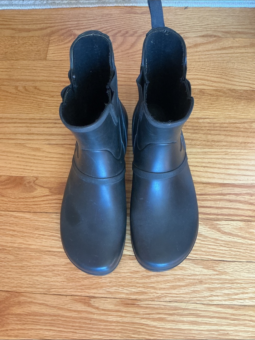 Xero Shoes Gracie Boots featuring a minimalist barefoot design Black Waterproof - Picture 2 of 7